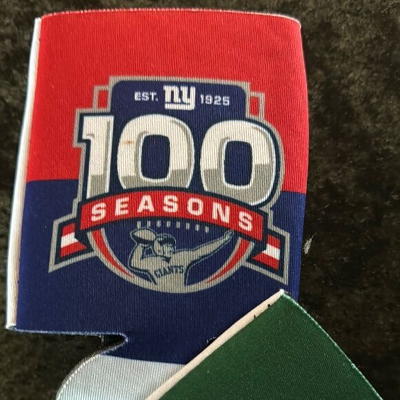 NFL Giants and Jets Can Coolers - Picture 5 of 5